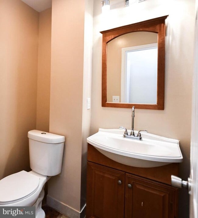 Building Photo - 11482 Laurelwalk Dr