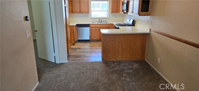 Building Photo - 26914 Rainbow Glen Dr