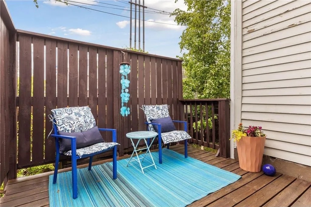 Backporch - 3208 Logan Ave N
