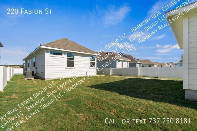 Building Photo - 220 Fabion St