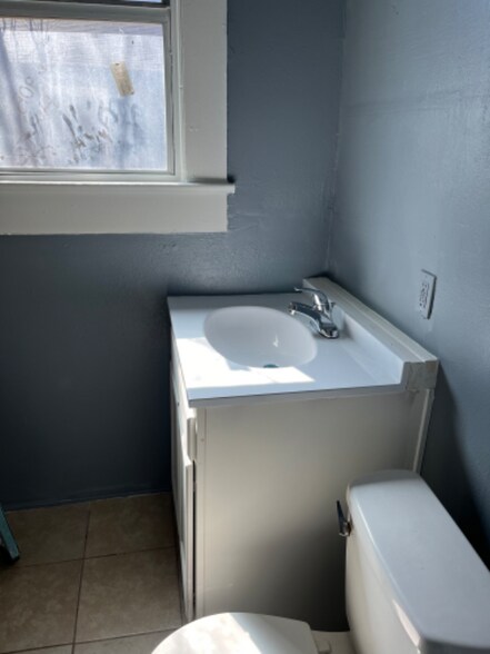 Building Photo - 803 Piedmont Ave