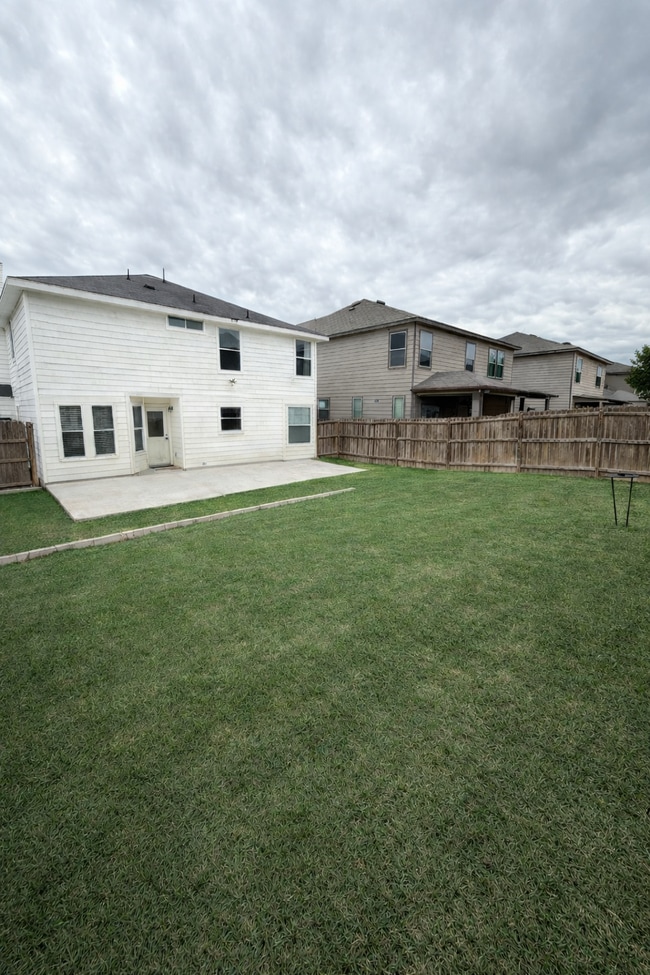 Building Photo - 10911 Canter Spur