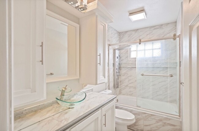 Building Photo - Designer-Inspired 3 Bedroom, 2 Bath Home With Finished Basement & In-Ground Pool