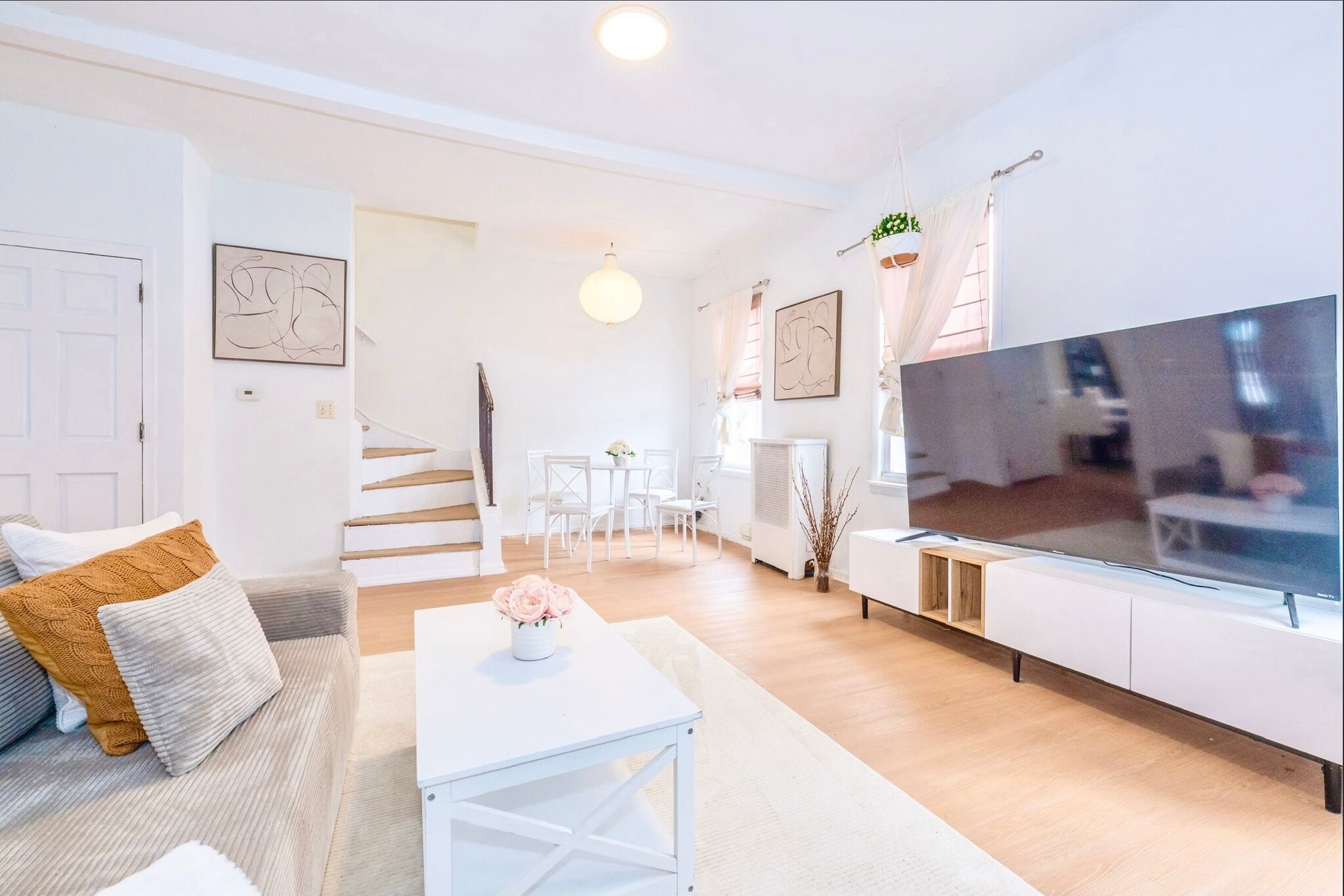 Building Photo - 45 Essex Ave