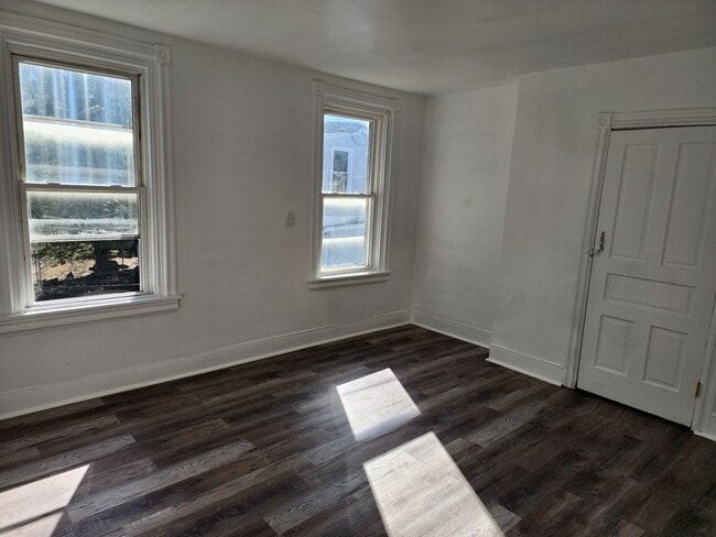 Building Photo - 2408 West St