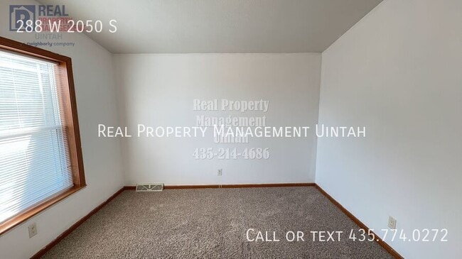 Building Photo - 288 2050 S