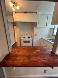 Building Photo - 1919 Duplex