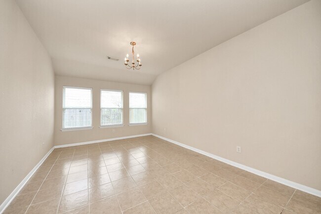 Building Photo - 7730 Trail Hollow