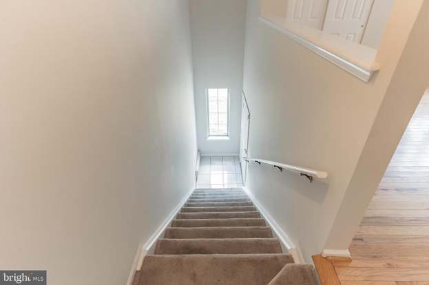 Building Photo - 1346 Chanticleer-