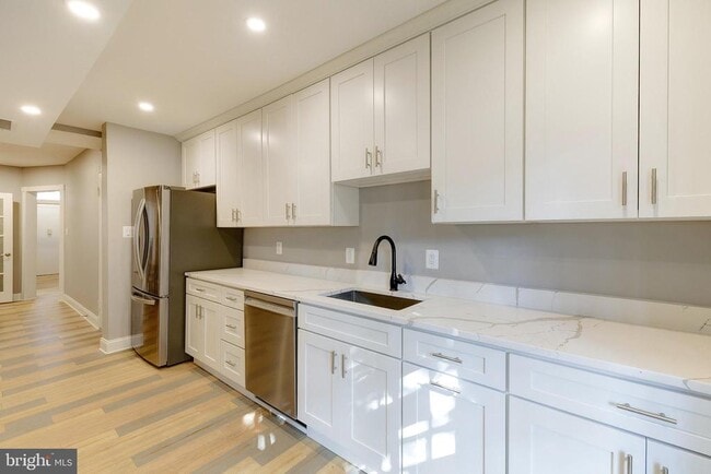 Building Photo - 1393 F St NE