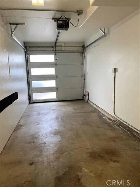 Building Photo - 16716 Bayview Dr