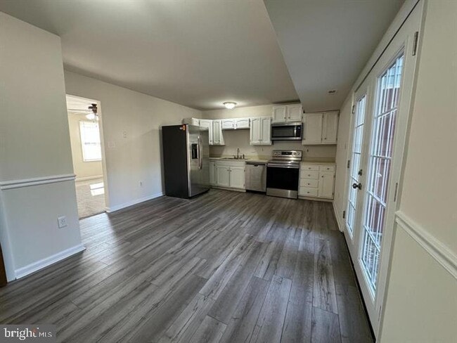 Primary Photo - 5141 Pecan Dr