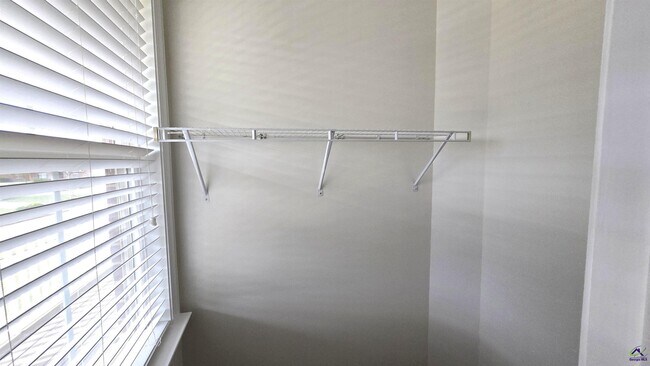 Building Photo - 103 Clarissa Dr