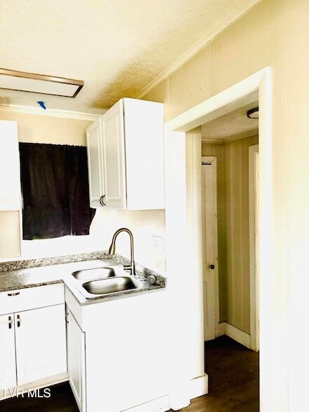 Building Photo - 1669 E Sevier Ave