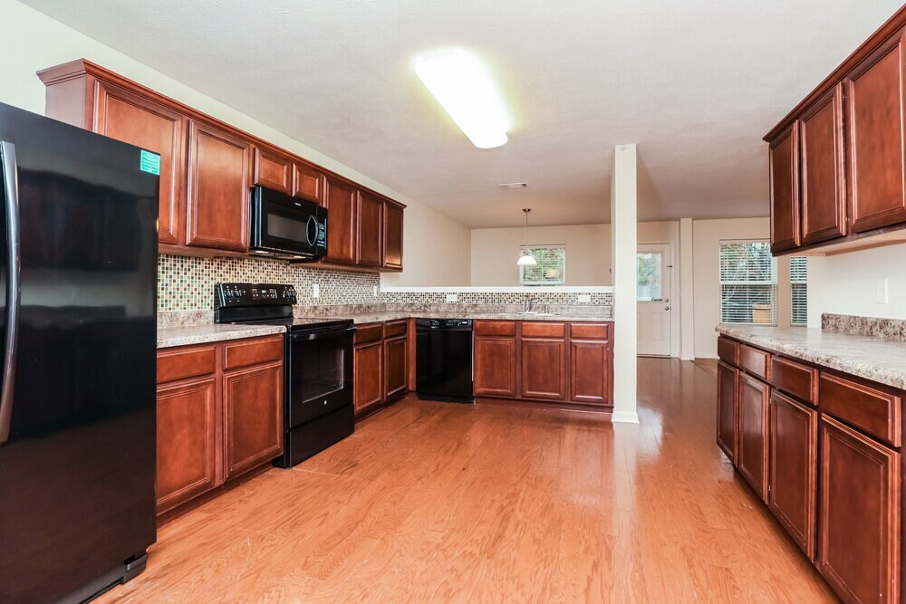 Building Photo - 2716 Miranda Dr