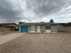 Building Photo - 9248 W Mescal St