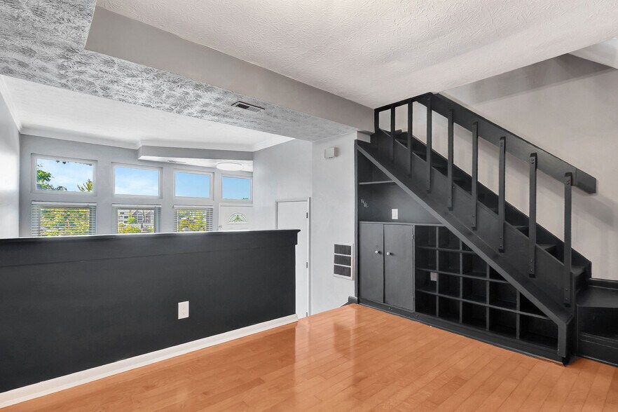 Building Photo - 540 Tusculum Ave