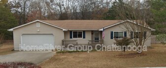 Building Photo - 8229 Providence Rd