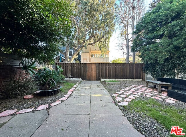 Building Photo - 49 Dudley Ave