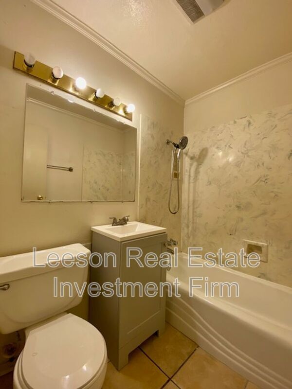 Building Photo - 2838 Smithfield Rd