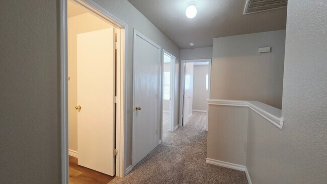 Building Photo - The Gardens at Summit 3 Bedroom Townhome