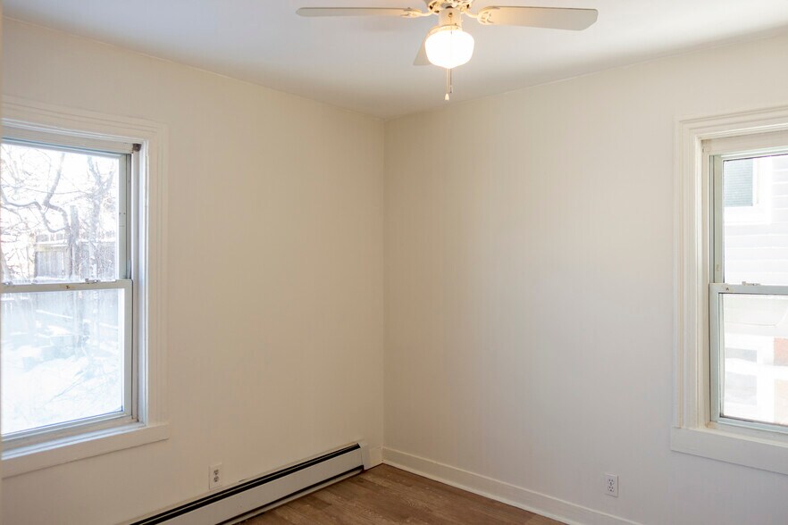 Building Photo - 30 Royal St