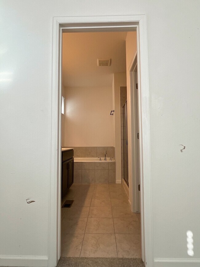 Building Photo - 1914 Rosen Dr