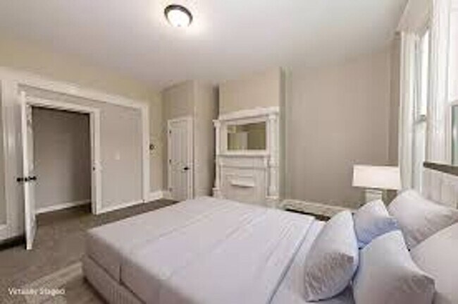 Building Photo - Greenup Duplex