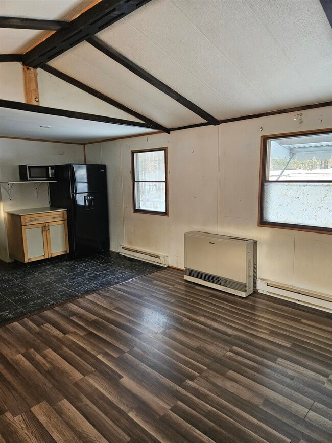 Building Photo - 4 Dunn Ave