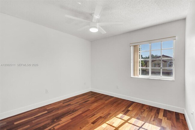 Building Photo - 5160 NW 112th Ct