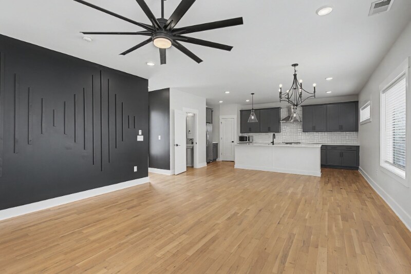 Building Photo - 115 Green St