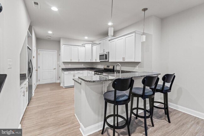 Building Photo - 7537 Crowley St