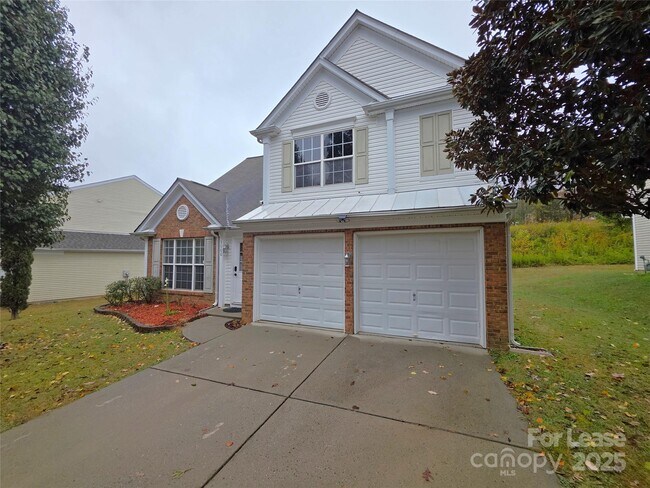 Building Photo - 3000 Old Ironside Dr