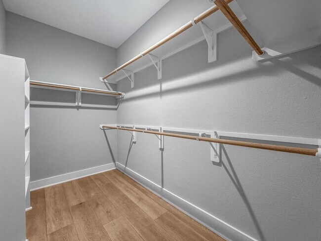 Building Photo - 4210 McKinley St