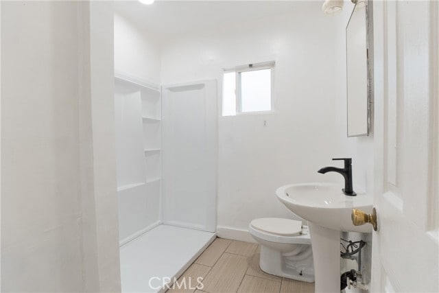 Building Photo - 921 Carob Way