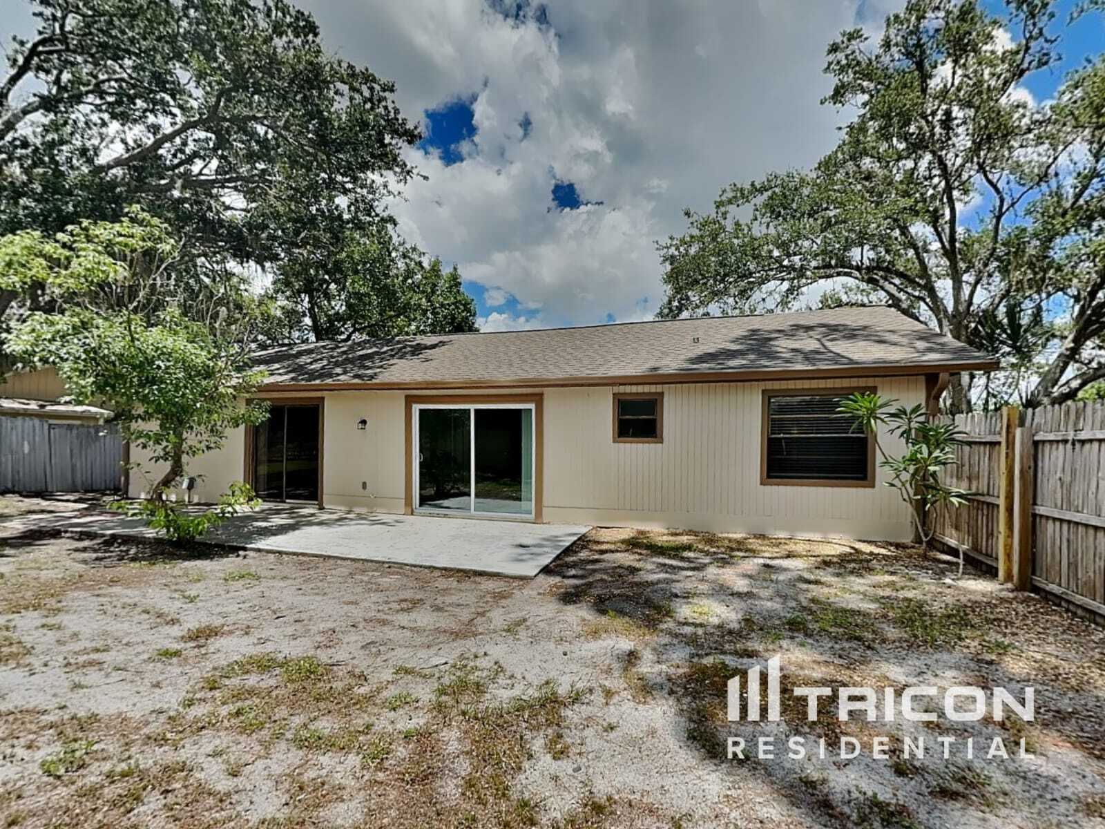 Building Photo - 2962 Woodpine Cir