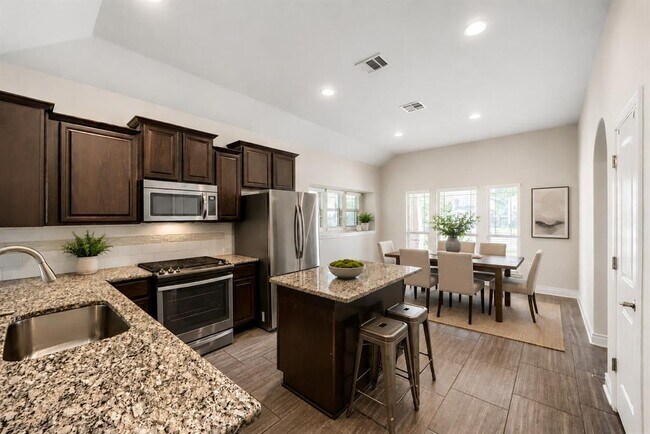 Building Photo - 2404 Spanish Camp Cove