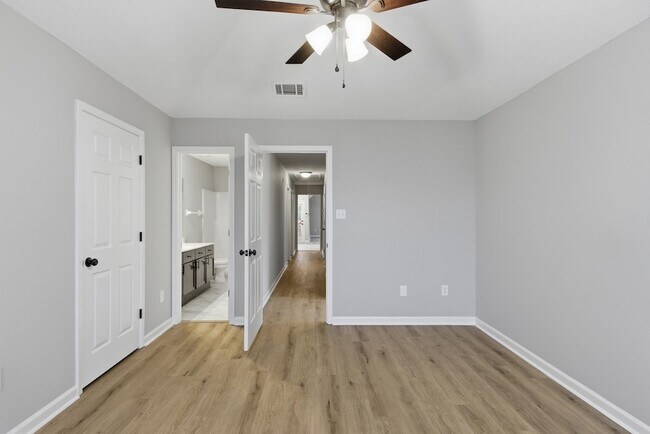 Building Photo - 6856 Wrigley Dr