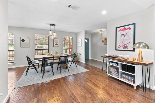 Building Photo - 11006 Yucca Dr