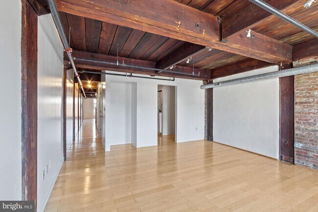 Building Photo - 1210 N Palethorp St