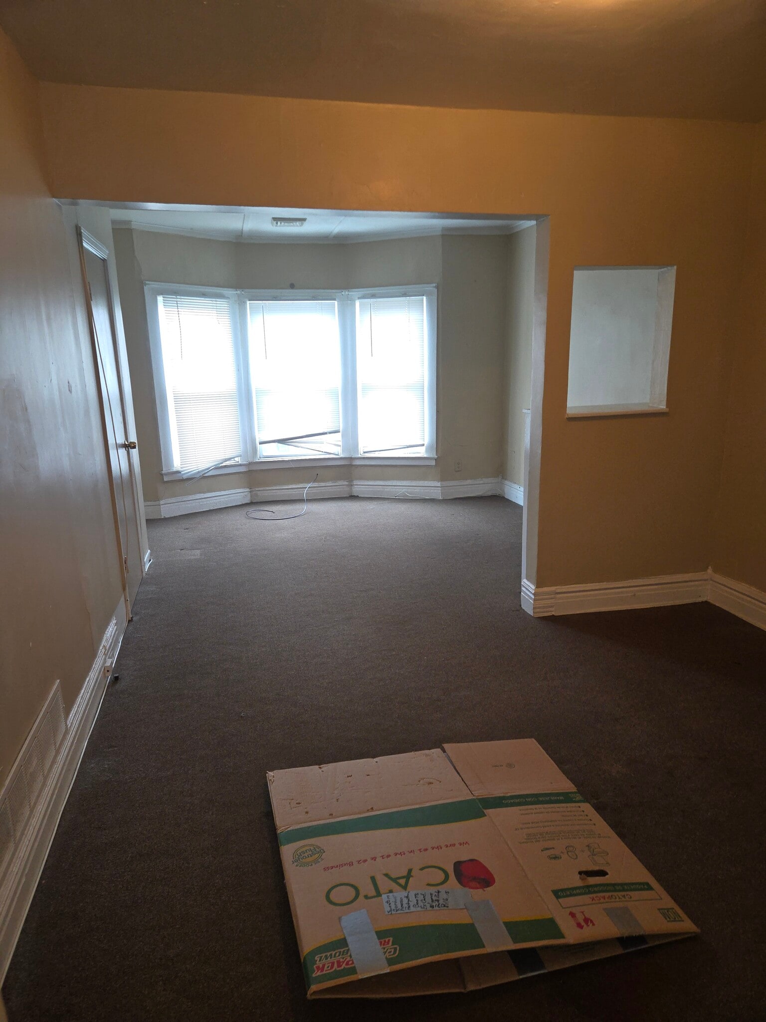 Building Photo - 150 Forest Ave