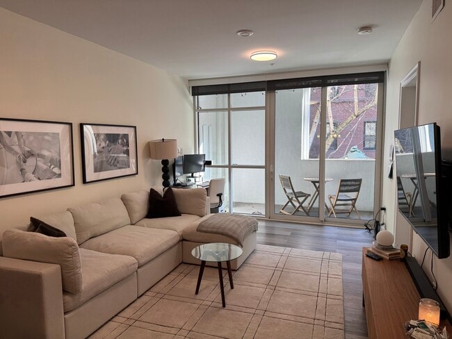 Building Photo - 771 Harrison Ave