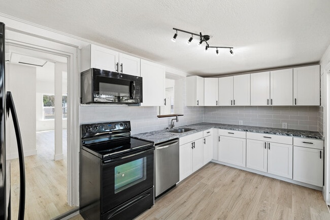 Building Photo - 6818 59th St N