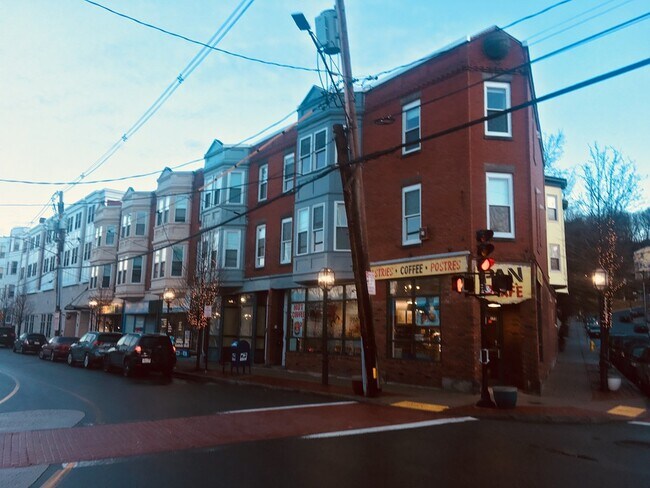 Building Photo - 175 Washington St