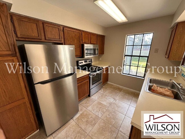 Building Photo - 2971 Embassy Ct