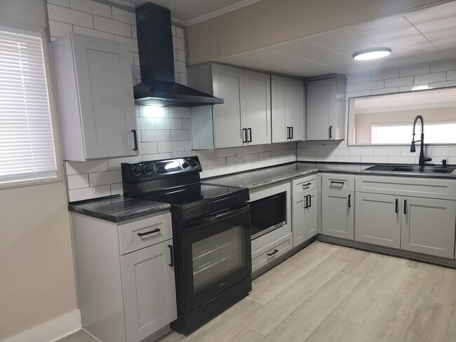 Building Photo - 1204 Haven Dr