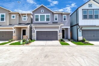 Building Photo - 2717 Ruhman Flds Dr