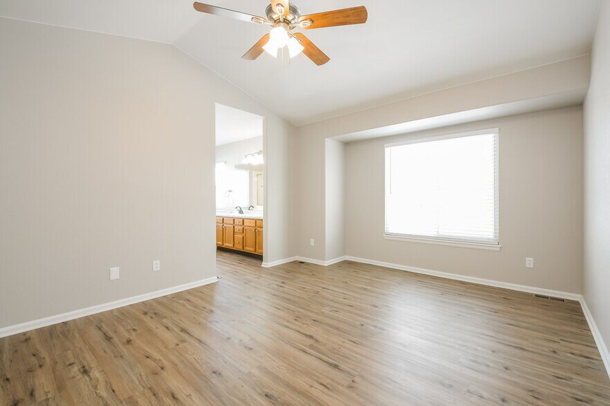 Building Photo - 13470 Antlers St