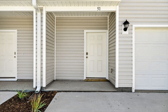 Building Photo - 51 S Main Deck Dr