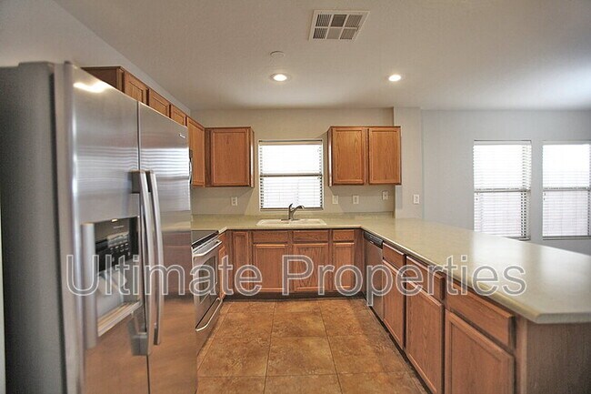 Building Photo - 11835 W Via Montoya Dr